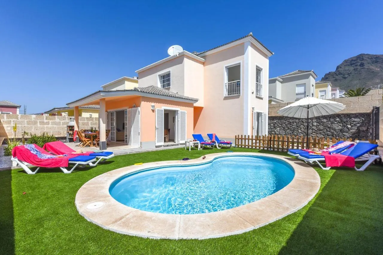 Villa Aloe con piscina climatizada, Playa Fañabe, Costa Adeje 0*, Costa Adeje (Tenerife) España