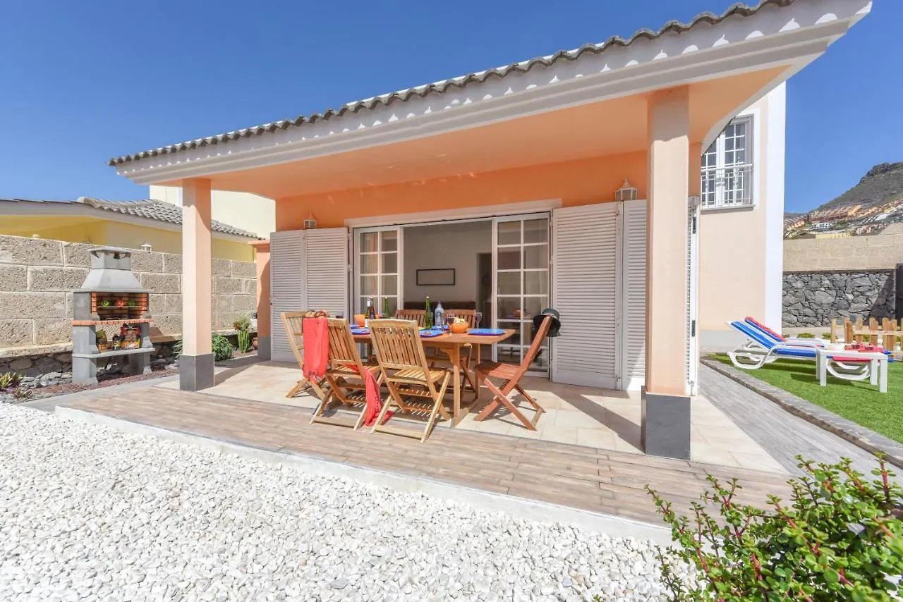 Villa Aloe con piscina climatizada, Playa Fañabe, Costa Adeje 0*, Costa Adeje (Tenerife) España